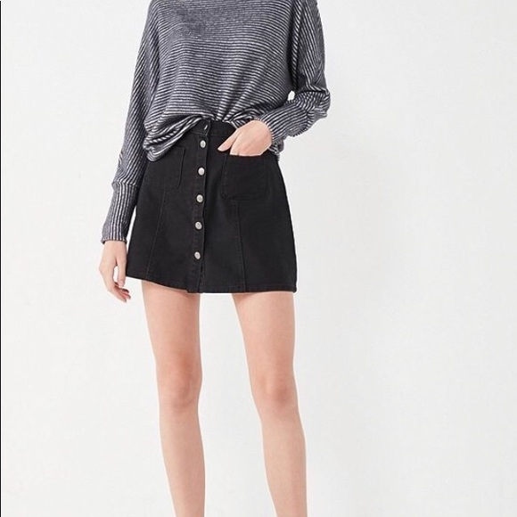 Urban Outfitters BDG denim button front skirt - Picture 2 of 3